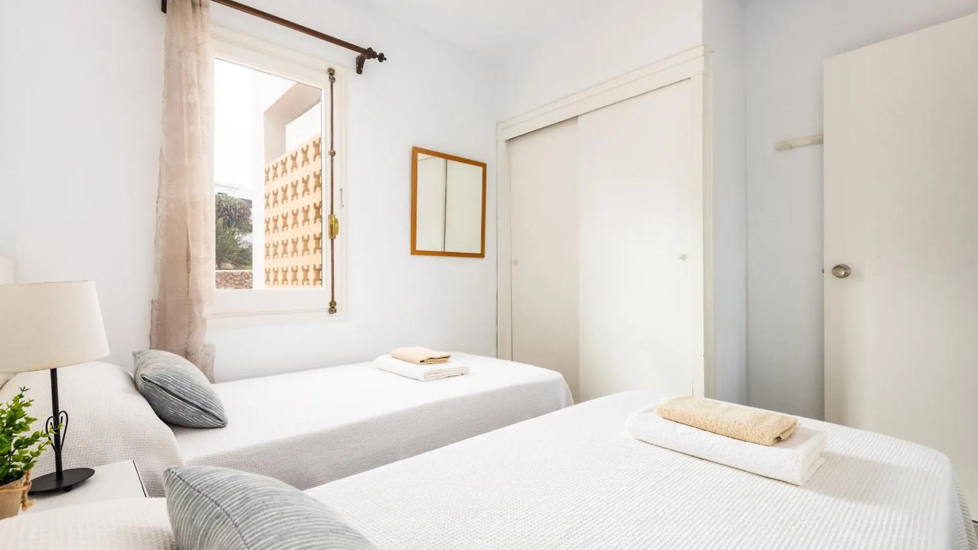 Apartamento Els Pins By Escapehome أرينال دو ان كاسيل شقة